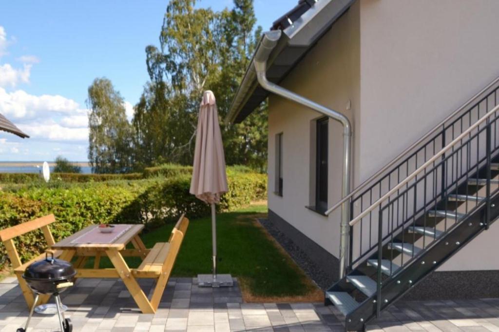 U16 Og - Komfortable Ferienwohnung Mit Kamin, Wlan Und Seeblick Marienfelde Buitenkant foto